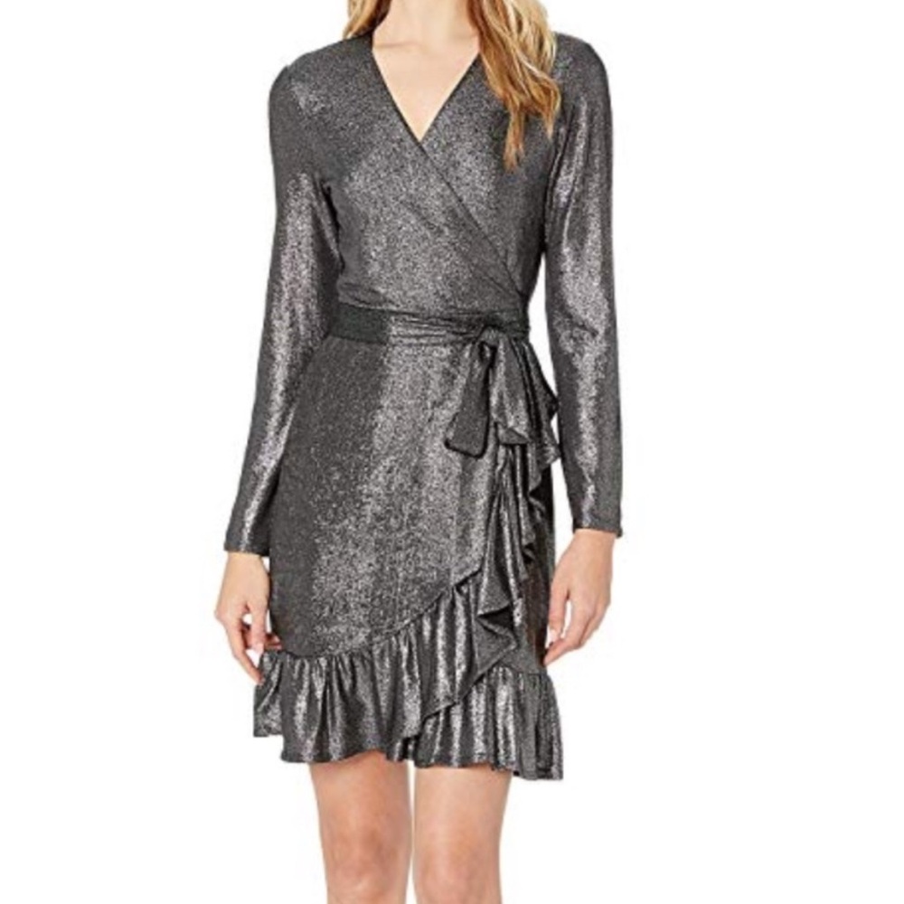🖤 CeCe Metallic Wrap Dress Size M Black Shimmer Long Sleeve Cocktail Party